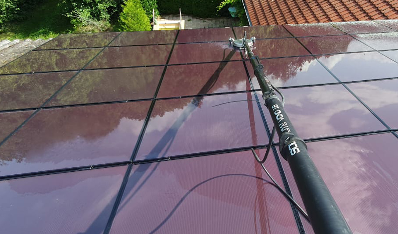Photovoltaik- und Solaranlagenreinigung